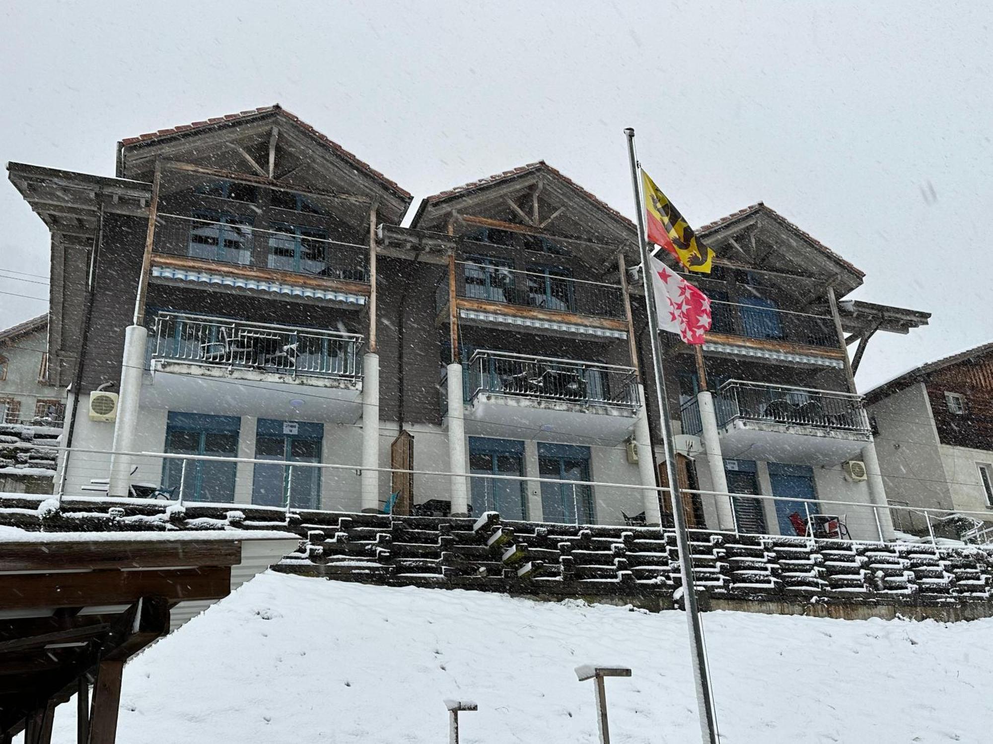 Lake View Residence Niederried bei Interlaken 외부 사진